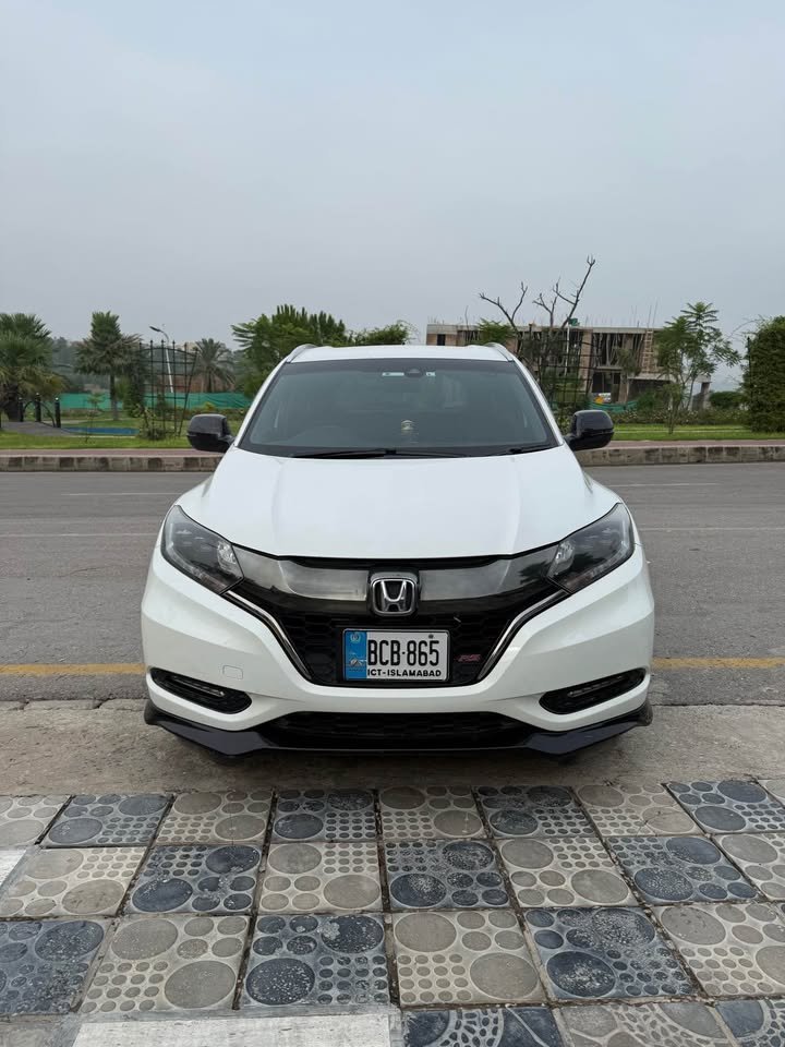 Vezel RS edition For sale